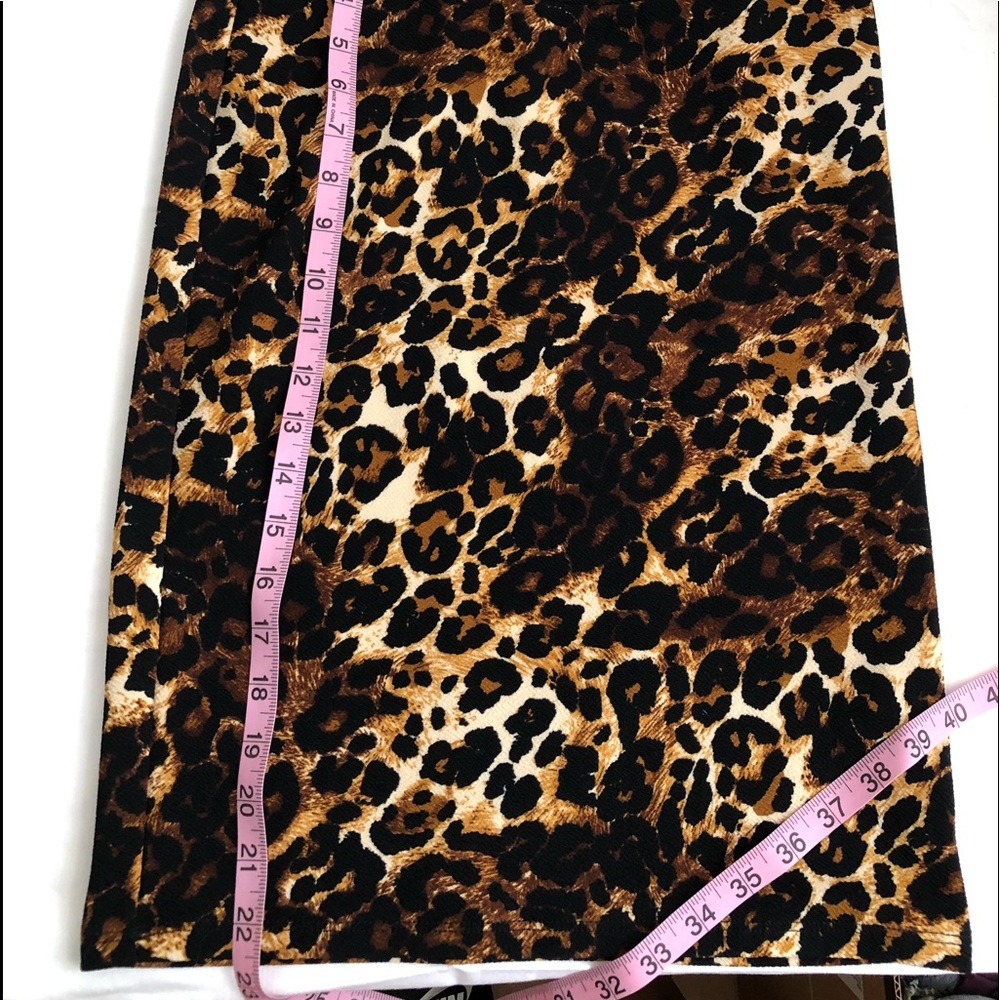Lularoe leopard skirt